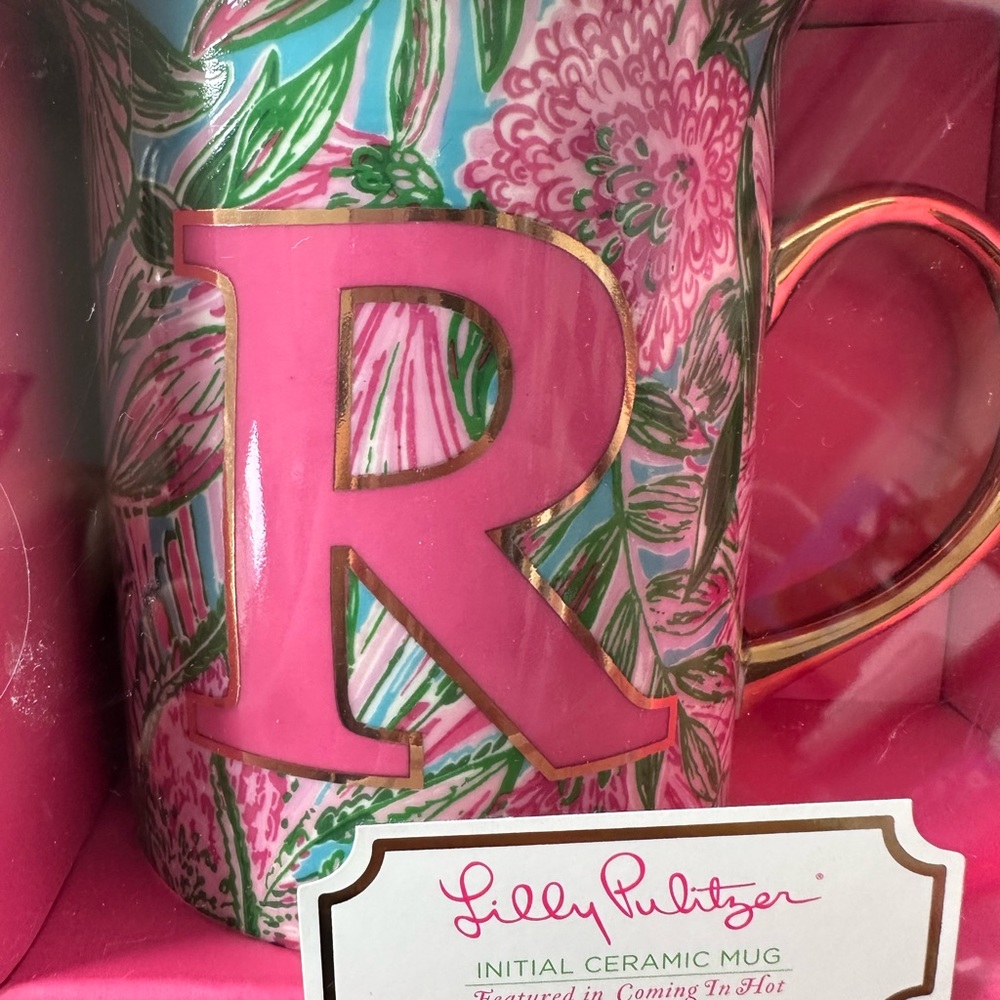 New in box - Lilly Pulitzer Initial “R” ceramic mug 14oz